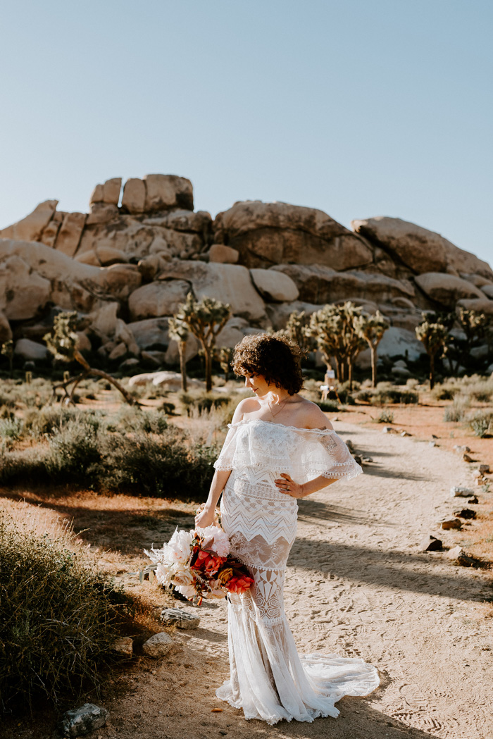 This Thelma And Louise Inspired Same Sex Elopement Is Full Of Road Trip Goals Desert Vibes And
