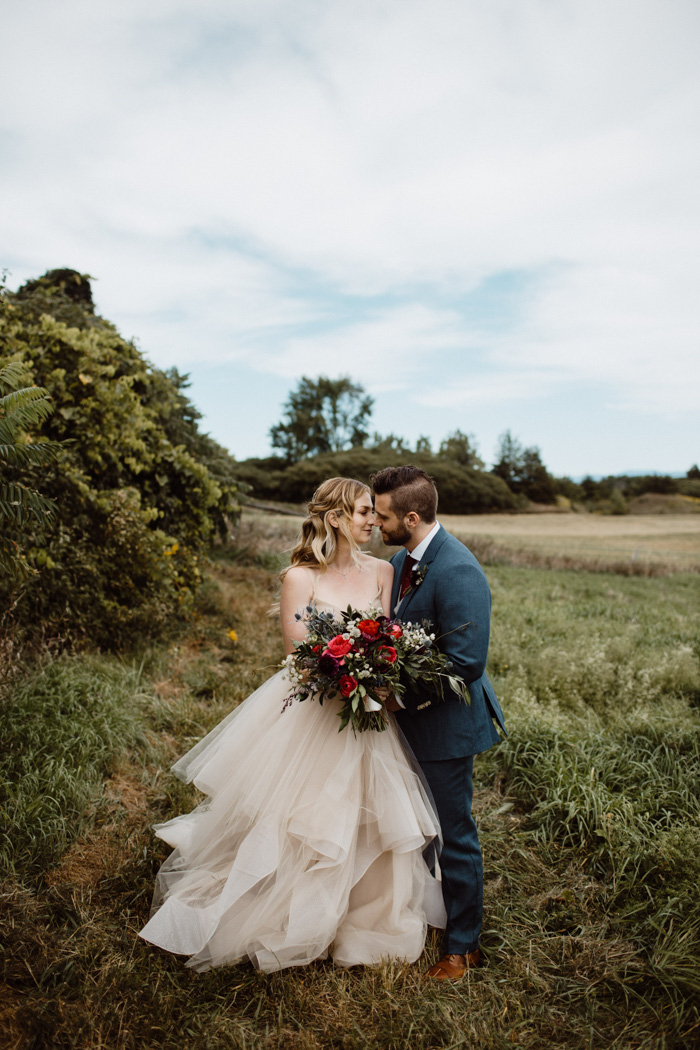 We're Starry-Eyed Over This Rustic Celestial Wedding on a Private ...