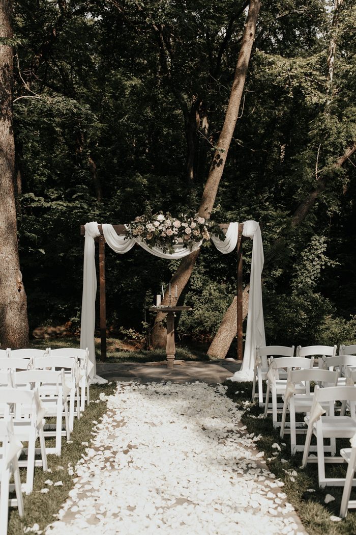 This Spain Ranch Wedding is the Dictionary Definition of Soft and ...