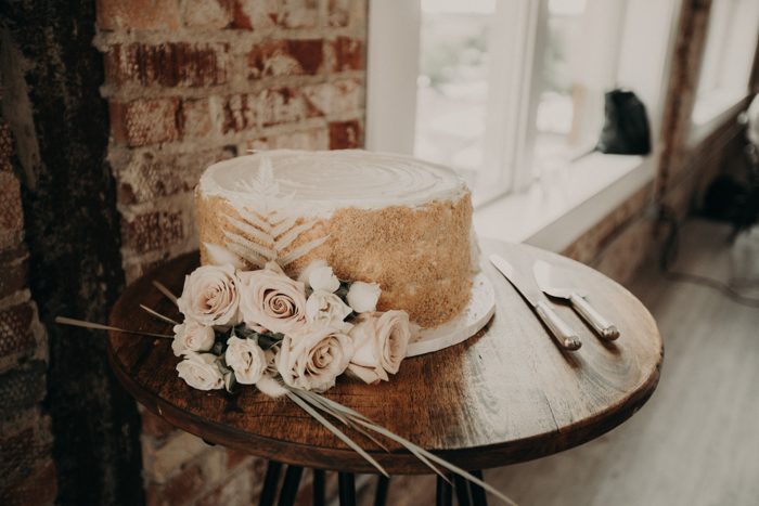 15 Hot Wedding Cake Trends You Can Customize to Make Your Own