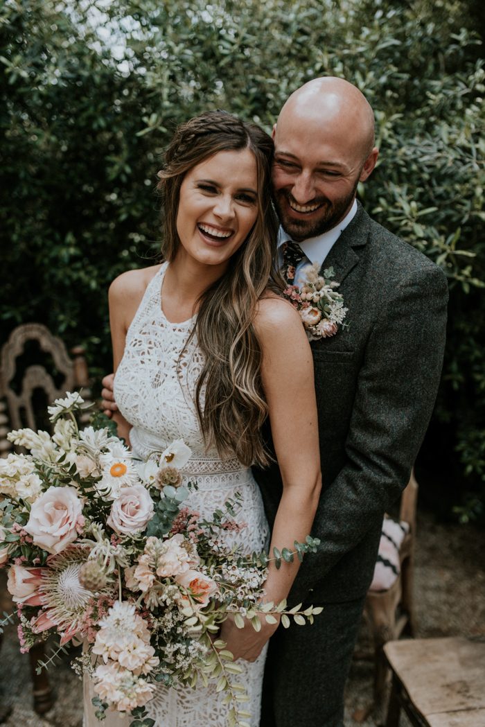 This Couple Accented Their Wolf Feather Honey Farm Wedding with ...