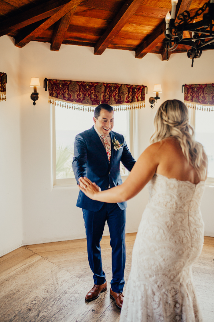 https://junebugweddings.com/wedding-blog/wp-content/uploads/2019/12/colorful-latin-inspired-wedding-casa-romantica-ashley-paige-photography-7.jpg