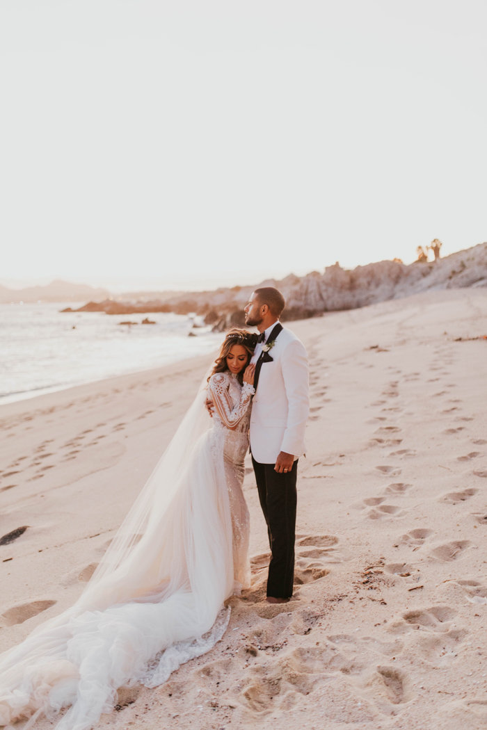 Intimate Glam Cabo Wedding at The Cape Hotel Junebug Weddings