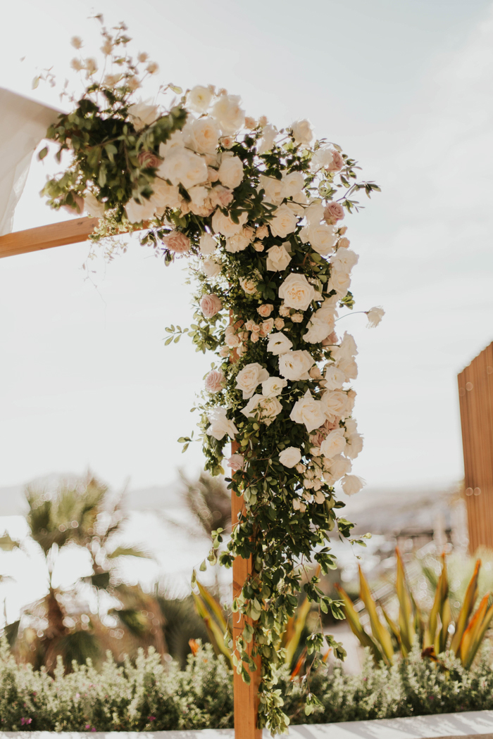 Intimate Glam Cabo Wedding at The Cape Hotel | Junebug Weddings