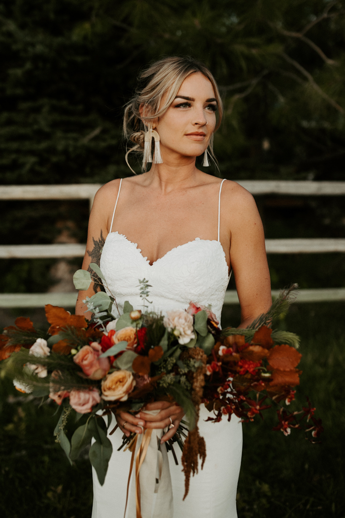 This Rustic Boho Long Hollow Ranch Wedding Has Amazing DIY Wood Details   Junebug Weddings