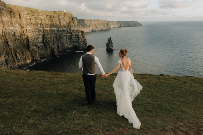 This Cliffs of Moher Wedding Ended with a Luxe Pub Dinner You Have to