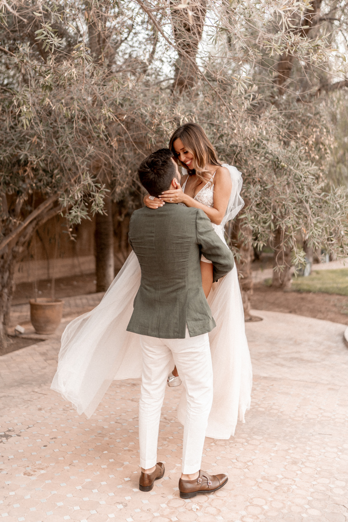 Elegant Blush and Ivory Marrakech Wedding at Lodge K Hotel | Junebug ...