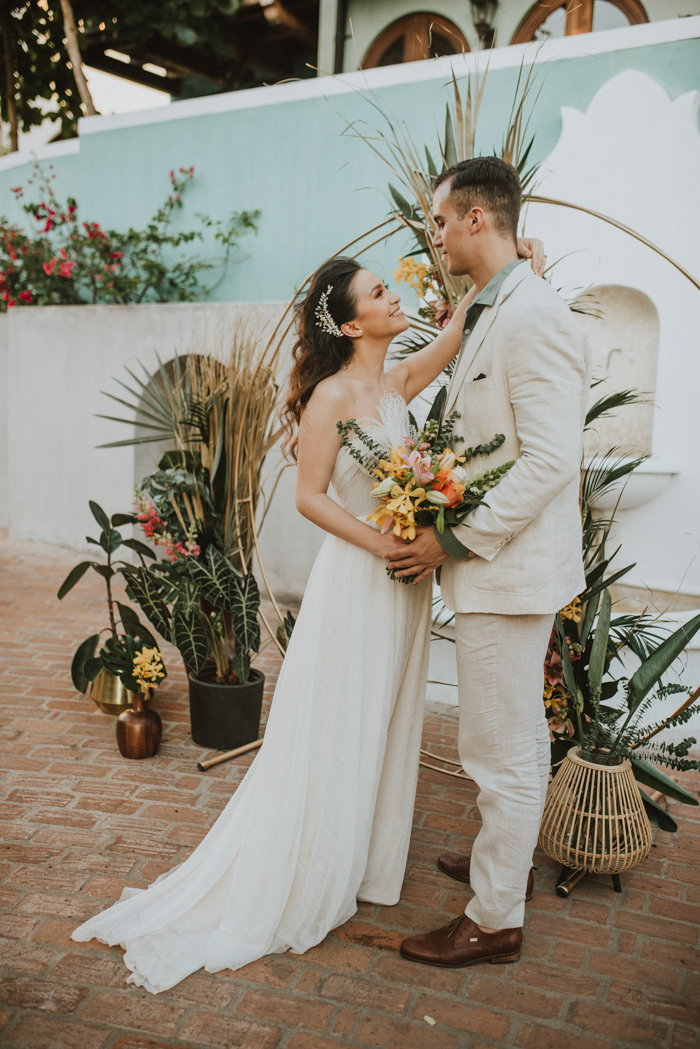 Minimalist Tropical Wedding Inspiration at Las Catalinas in Costa Rica ...