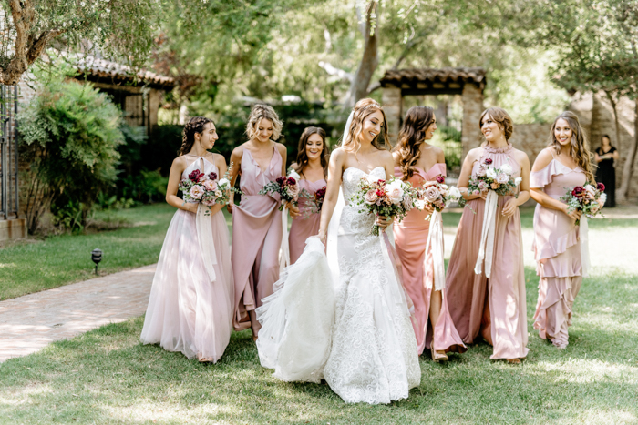 This Romantic Hummingbird Nest Ranch Wedding Felt Intimate Despite a ...