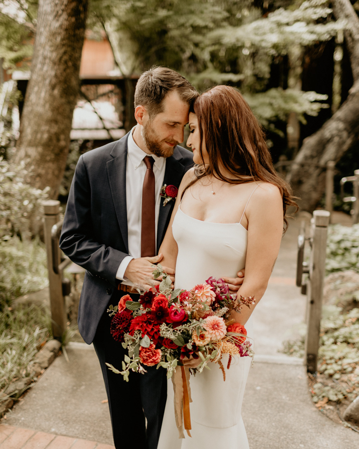 Industrial Luxe Wedding With Celestial Vibes At The Old Joinery, Essex -  Magpie Wedding