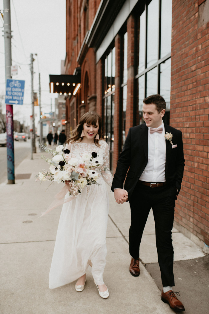 This Candlelit Toronto Wedding at Airship 37 is Impossibly Dreamy ...