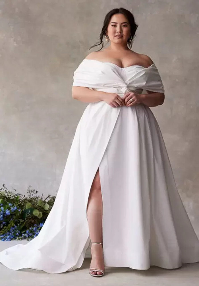 Plus Size off Shoulder Style Wedding Dress With Beaded Straps, Sweetheart  Neckline, Sparkling Tulle Glitter Dot, Curvy Bride Wedding Dress - Etsy