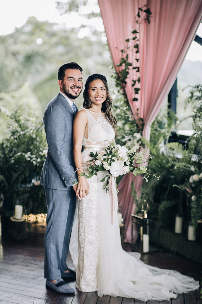 Understated Elegance of Costa Rican Paradise | Junebug Weddings