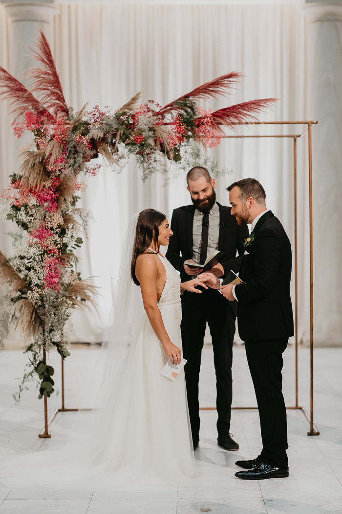 Whimsical Modern Carnegie Museum of Art Pittsburgh Wedding | Junebug ...