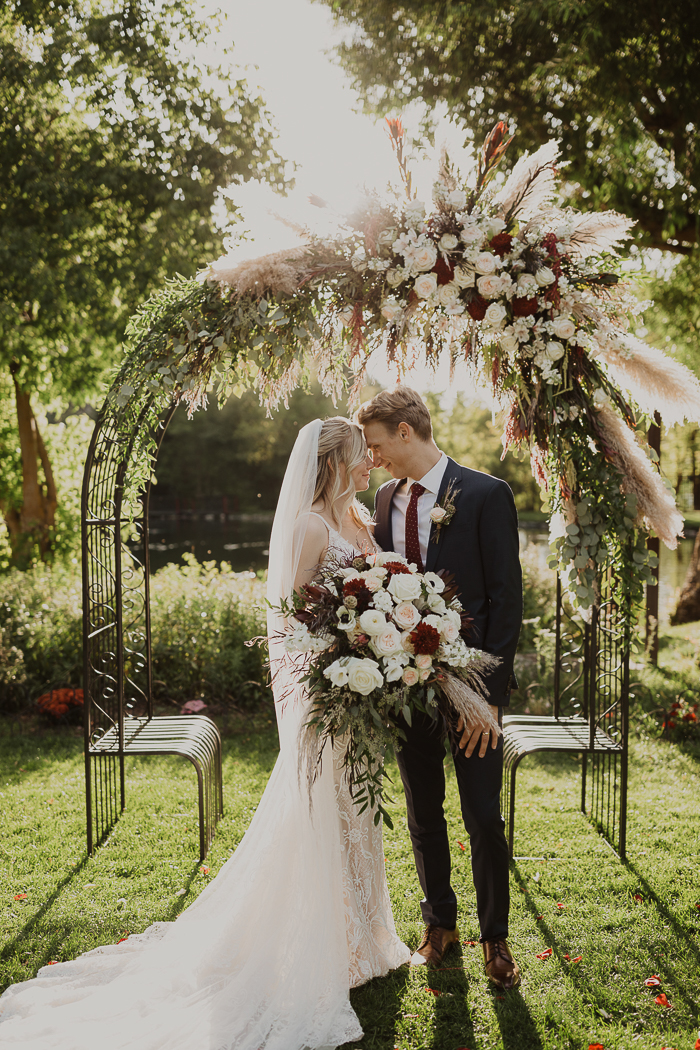 Fall Utah Mountain Wedding at Log Haven | Junebug Weddings