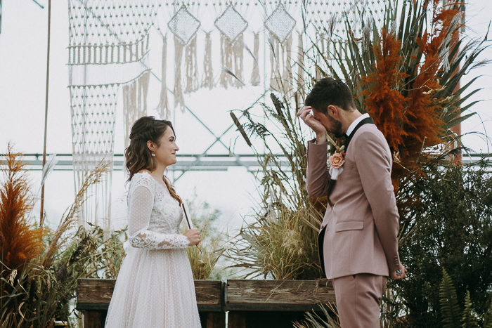 This European Fall Wedding Blends Boho and Feminine Styles | Junebug ...