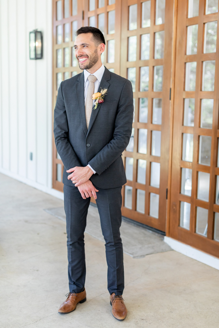 Ally Fraustro Photography groom style