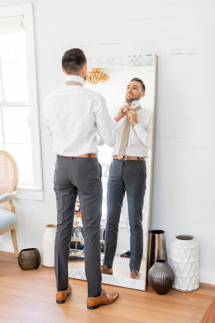 Ally Fraustro Photography groom getting ready