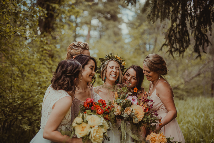 Earthy PNW-Inspired Wedding at Lake Creek Lodge | Junebug Weddings