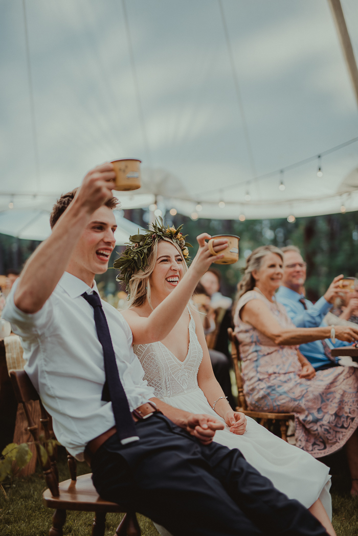 Earthy PNW-Inspired Wedding at Lake Creek Lodge | Junebug Weddings