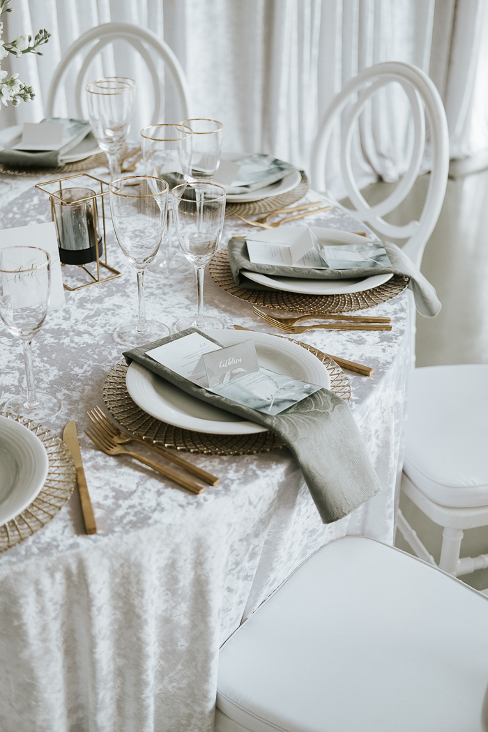 Earthy Tones Wedding Inspiration in Old Quebec City ⋆ Ruffled