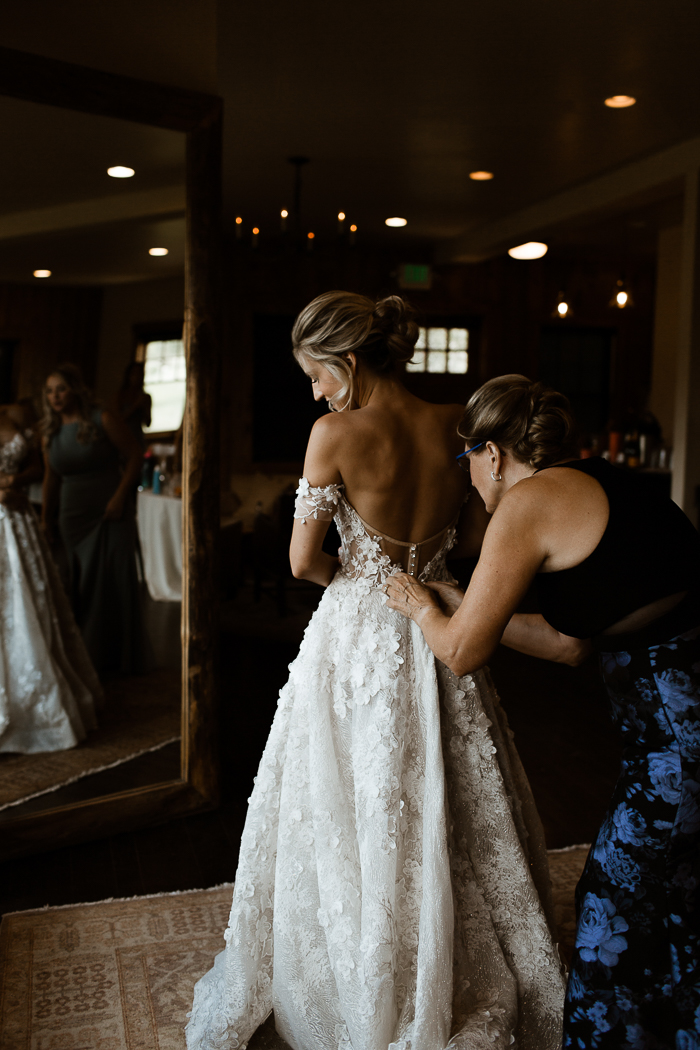 High Fashion Boho Country Wedding at Devil's Thumb Ranch ⋆ Ruffled