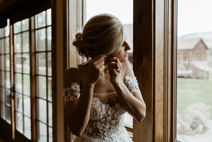 High Fashion Boho Country Wedding at Devil's Thumb Ranch ⋆ Ruffled