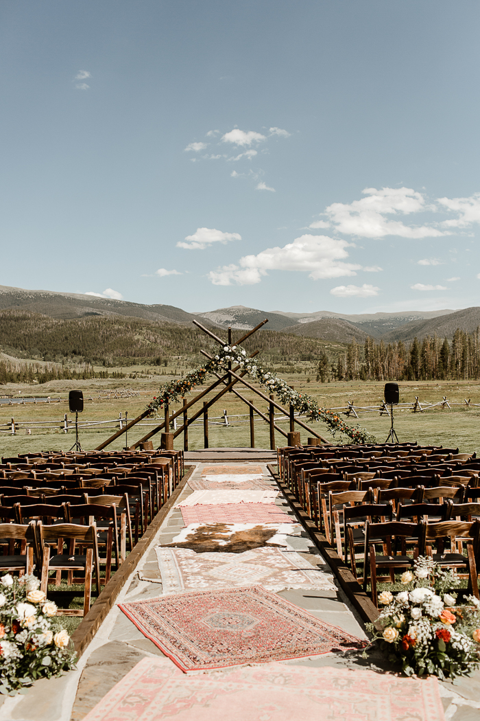 High Fashion Boho Country Wedding at Devil's Thumb Ranch ⋆ Ruffled