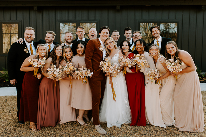 This Spain Ranch Wedding Stuns in Terracotta and Mustard | Junebug Weddings