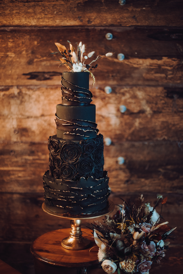 Edgy Luxe- Dark And Moody Wedding Styling ⋆ Unconventional Wedding