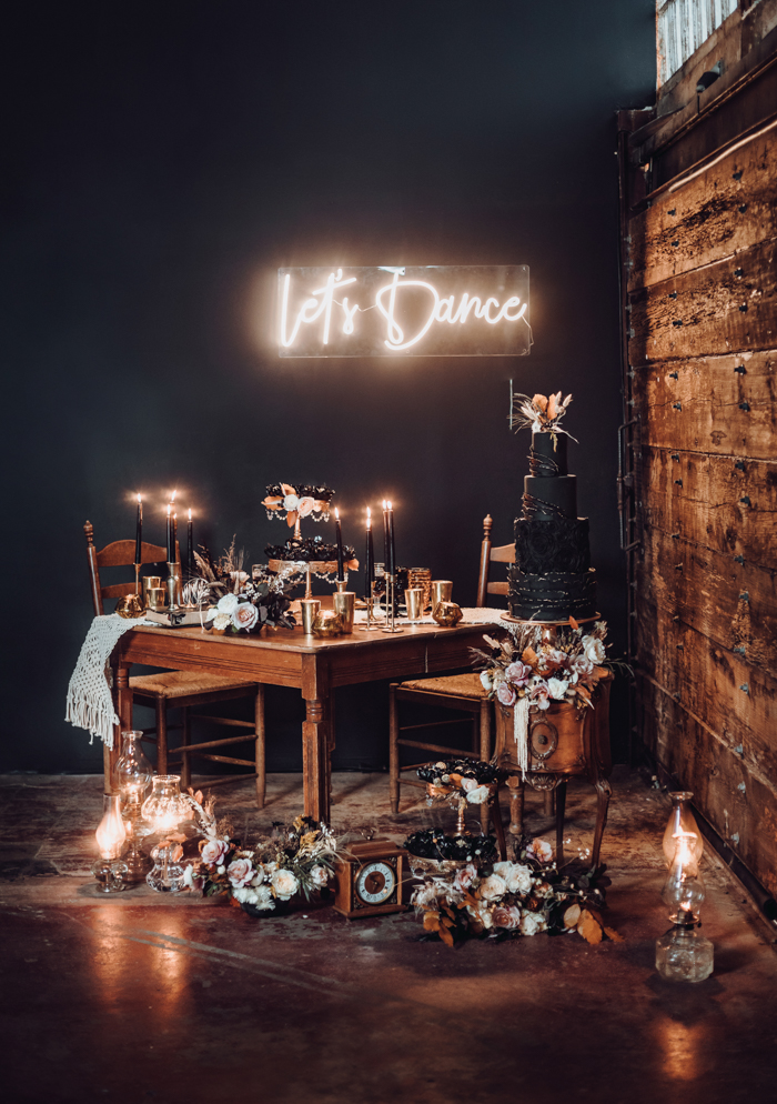 Dark And Moody Western Elegance Wedding Inspiration Shoot Junebug