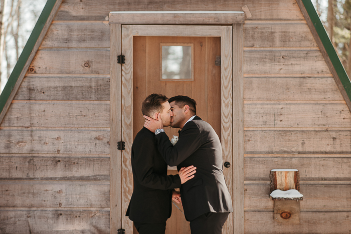 Fresh, Modern, and Minimalist Micro Wedding at Tops’l Farm *