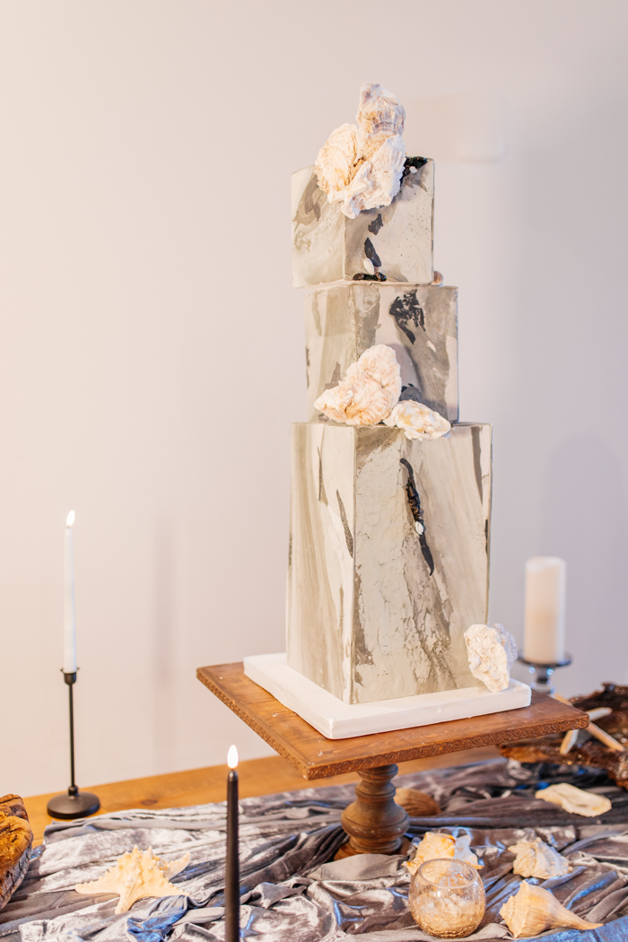 geometric marble wedding cake