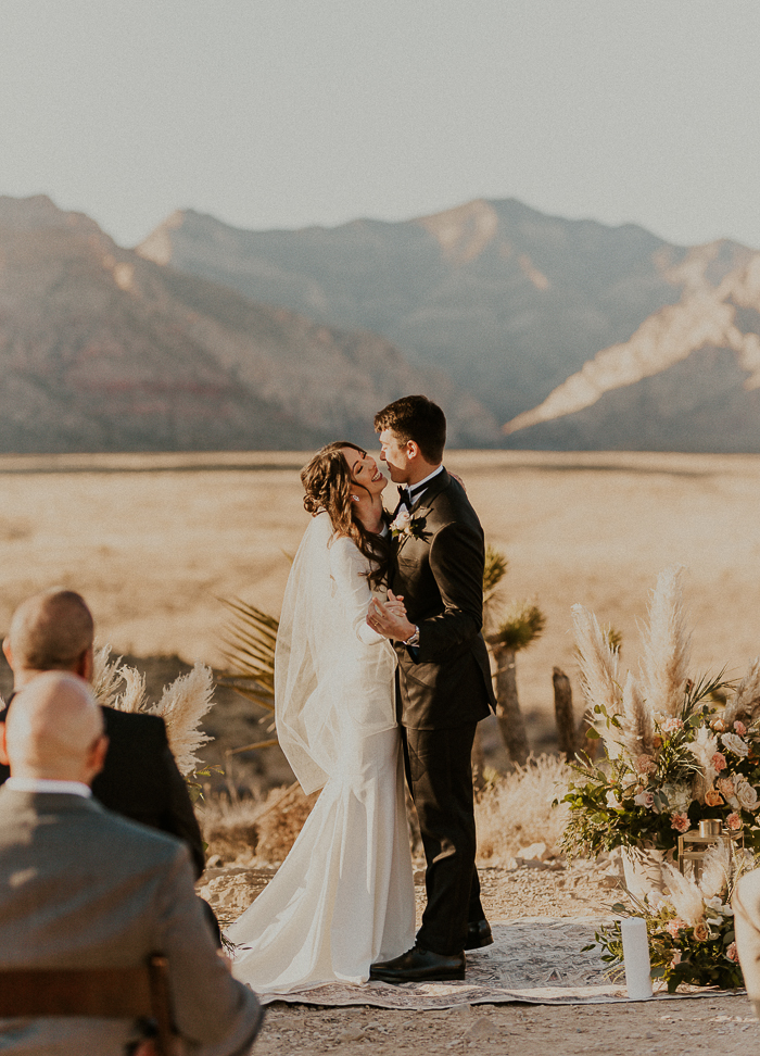 red rock canyon wedding