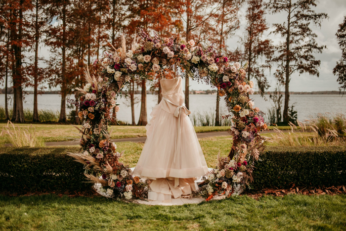 Beautiful Backyard Florida Wedding | Junebug Weddings