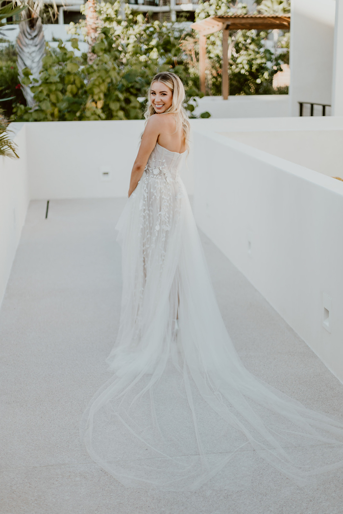 Dazzling And Fun Chileno Bay Resort Wedding | Junebug Weddings