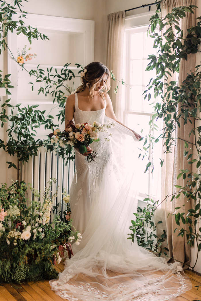 Lush Indoor Garden Wedding Inspiration Shoot Junebug Weddings 0381