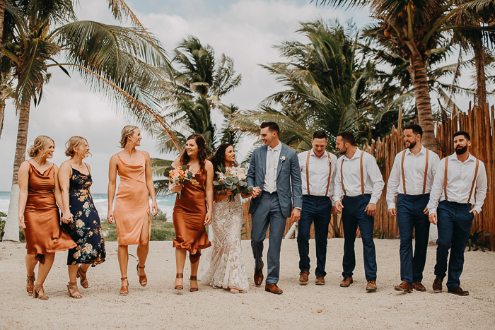 Stunningly Tropical Blue Venado Wedding | Junebug Weddings