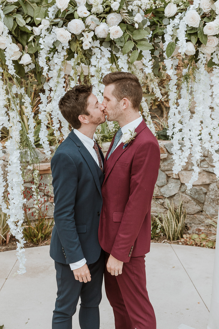 Maroon beach clearance wedding