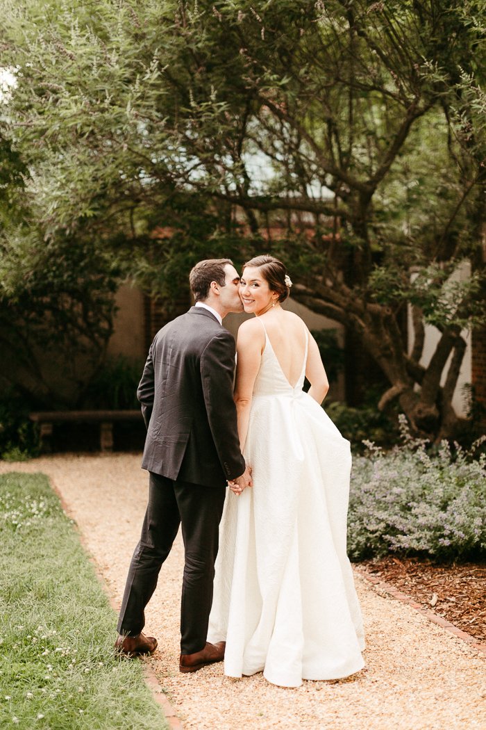 Beautiful Washington DC Wedding With A Surprise Meeting | Junebug Weddings