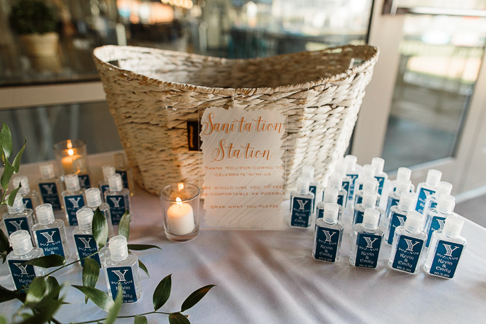 How to Incorporate Baseball Details Into Your Wedding