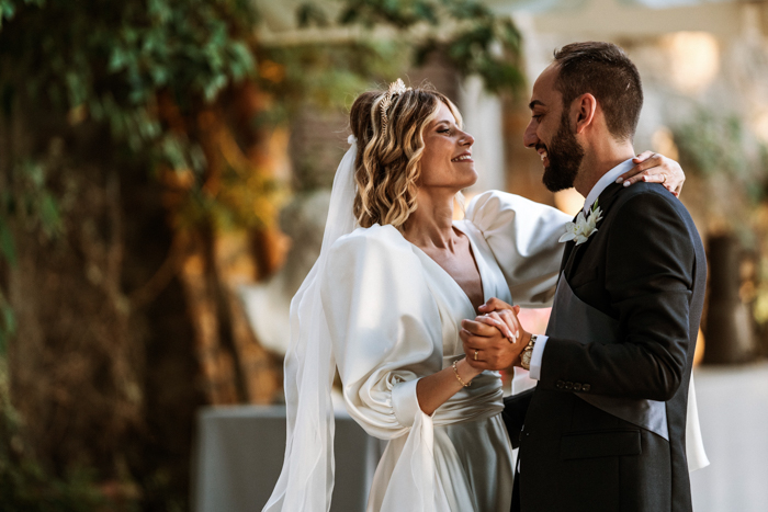 Dreamy and Romantic Tuscan Wedding | Junebug Weddings