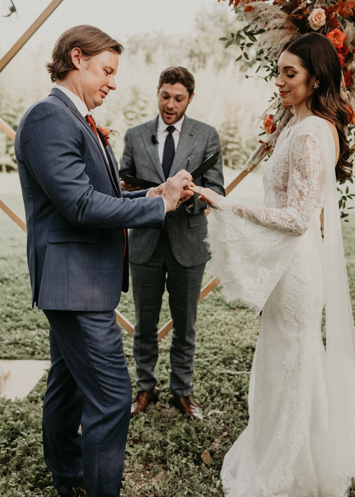 Modern and Elegant Mattie's Austin Wedding | Junebug Weddings