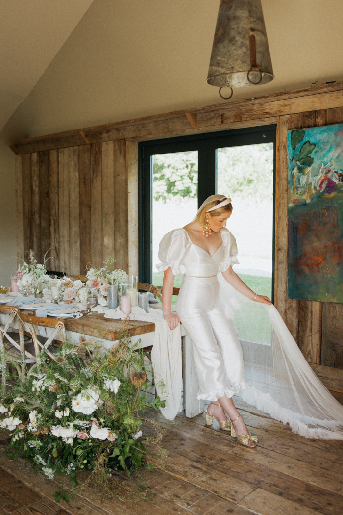 Gorgeous Secret Garden Wedding Inspiration