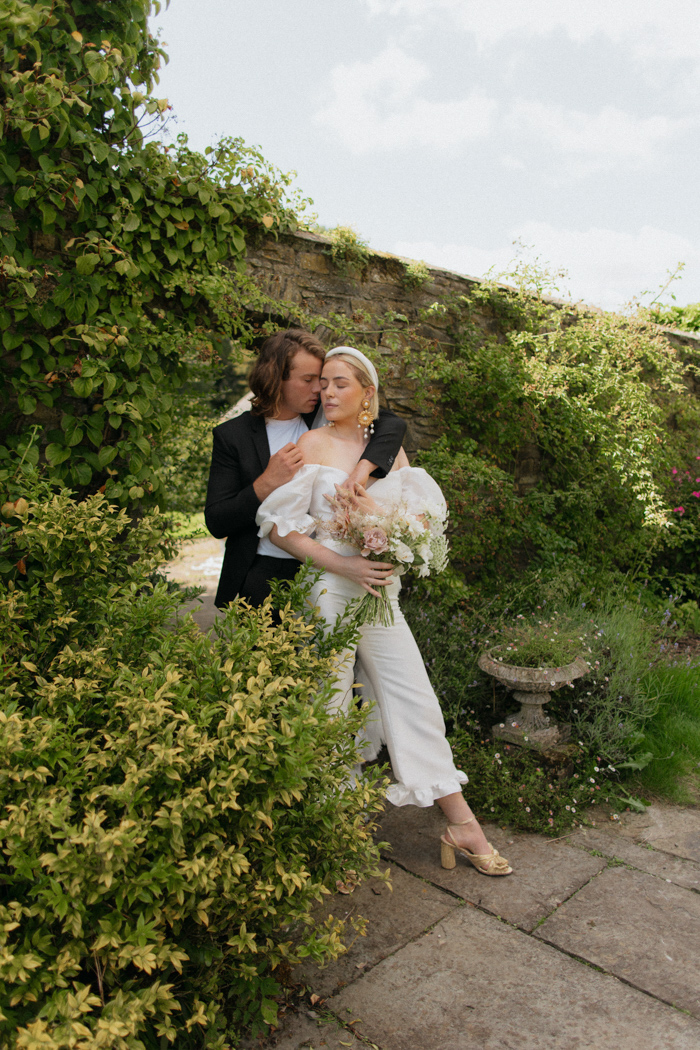 Gorgeous Secret Garden Wedding Inspiration