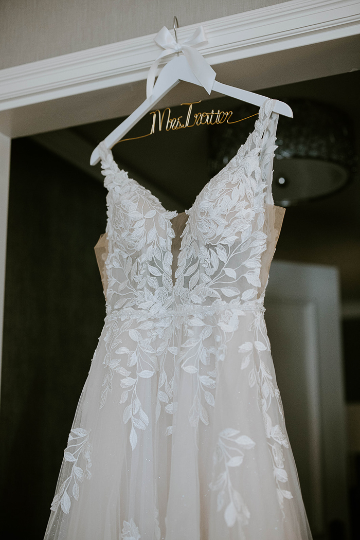 This Dazzling and Luxe Brunch Wedding Cost $50k | Junebug Weddings