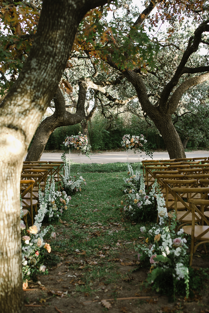 Mattie's Austin Garden Wedding | Junebug Weddings