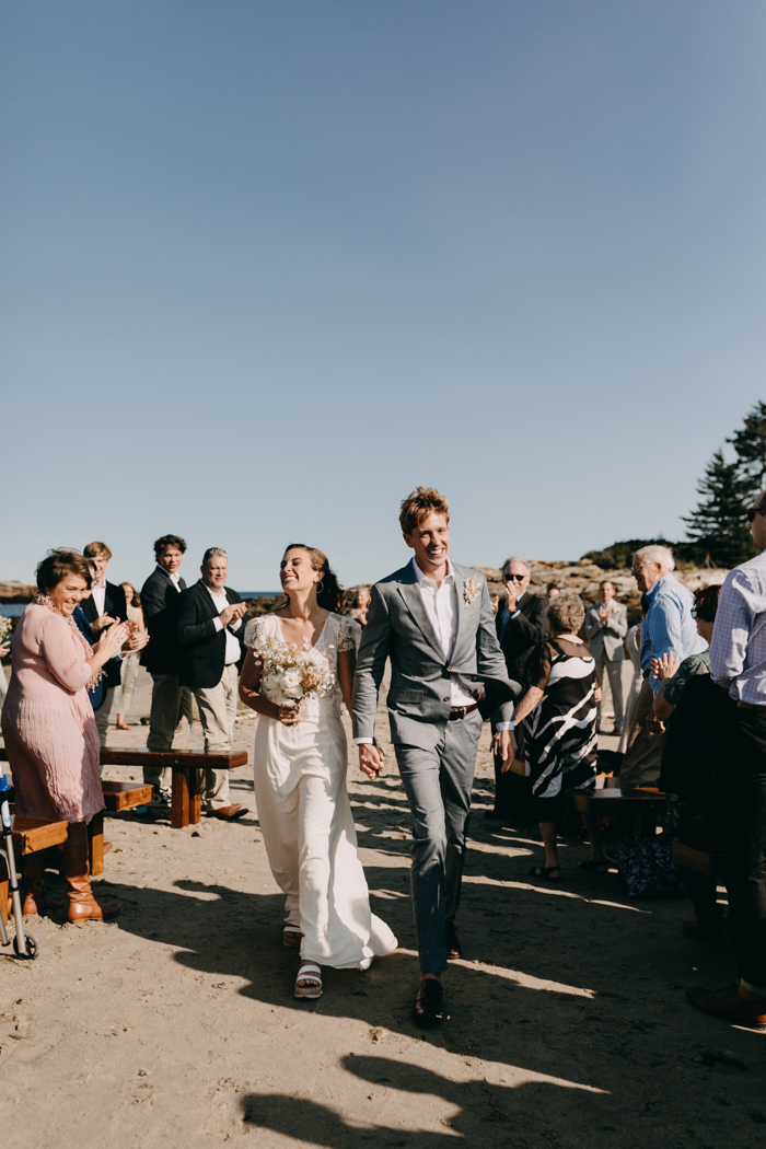 Minimalistic and Earthy Sagadahoc Bay Wedding | Junebug Weddings