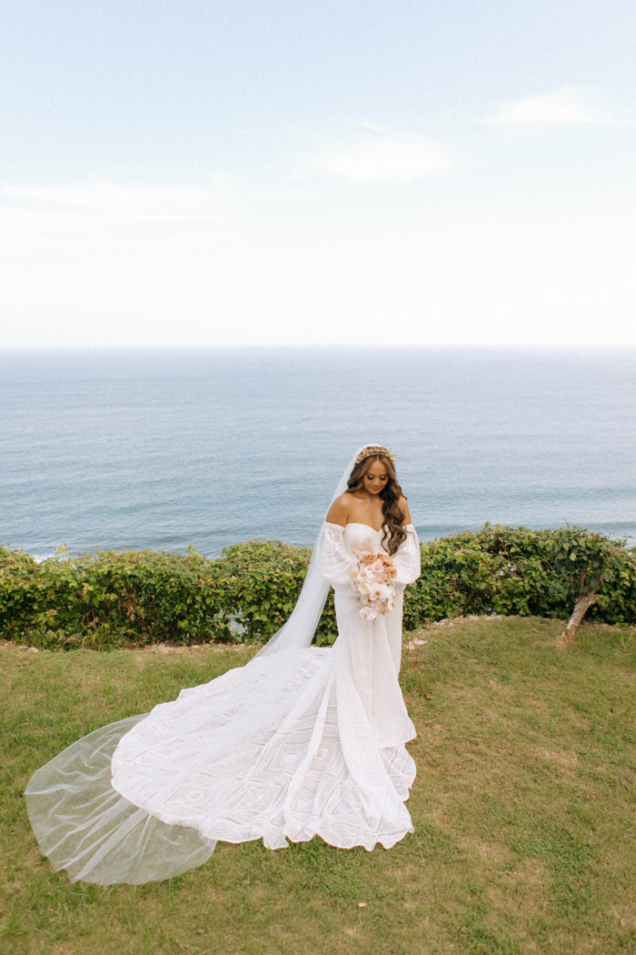 Minimalistic And Boho Tirtha Bali Micro Wedding | Junebug Weddings