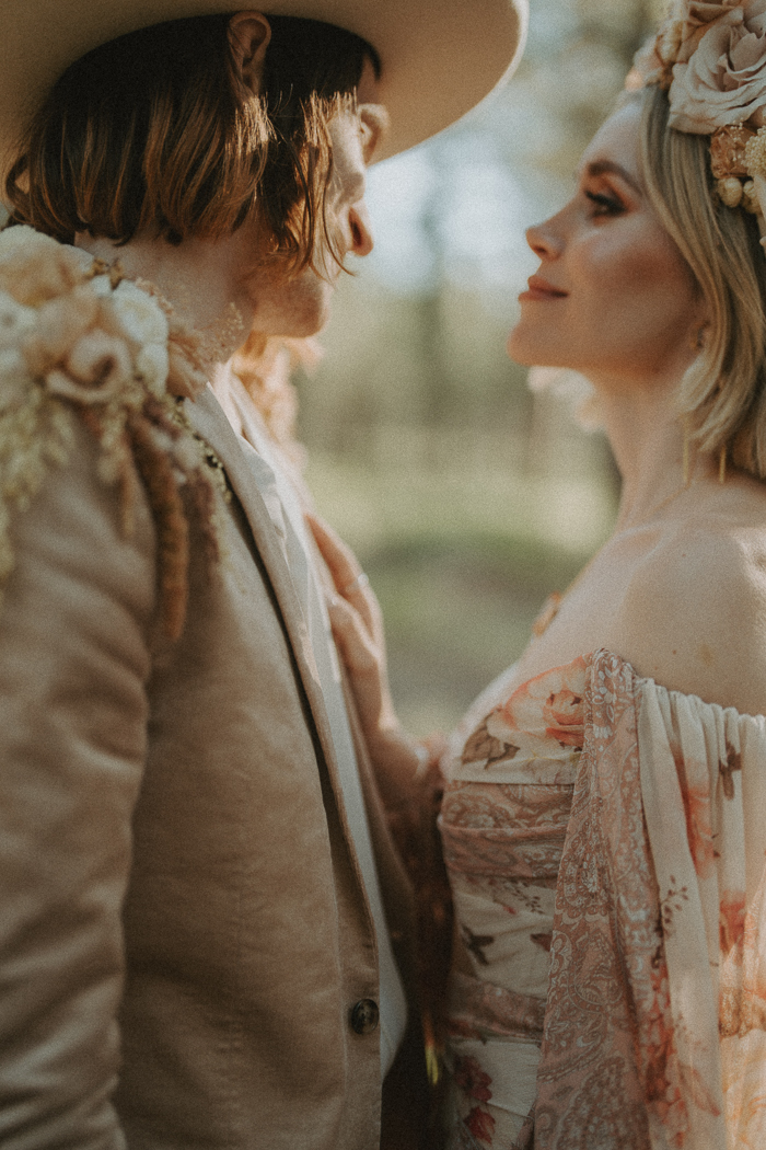 Stylist, hedgie hosting starry wedding in Aspen